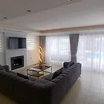 Sunset A Villa *